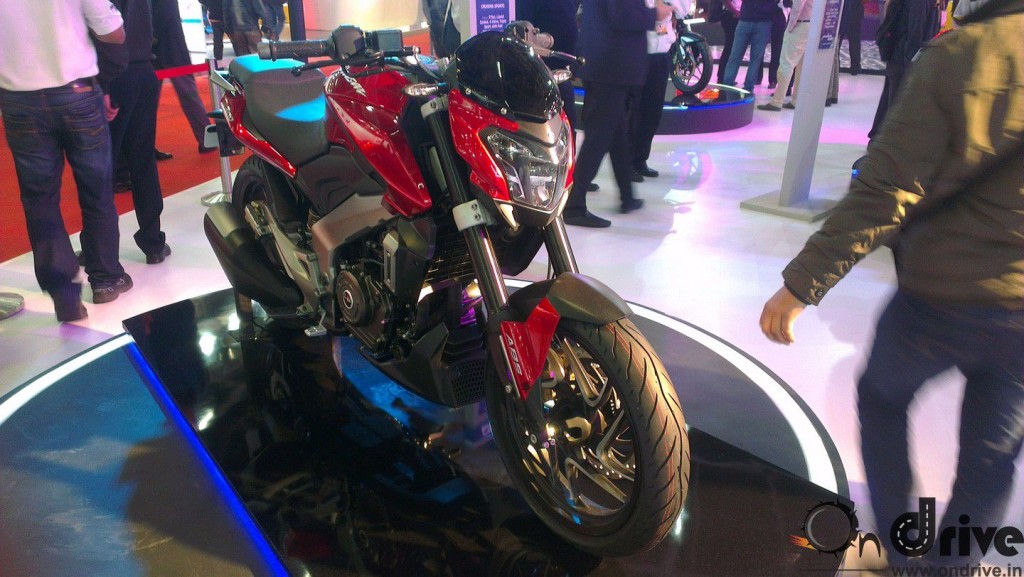 Bajaj Pulsar 400CS