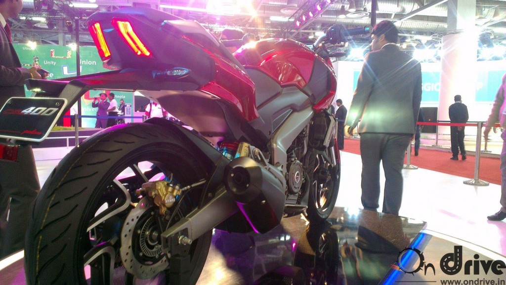 Bajaj Pulsar 400CS