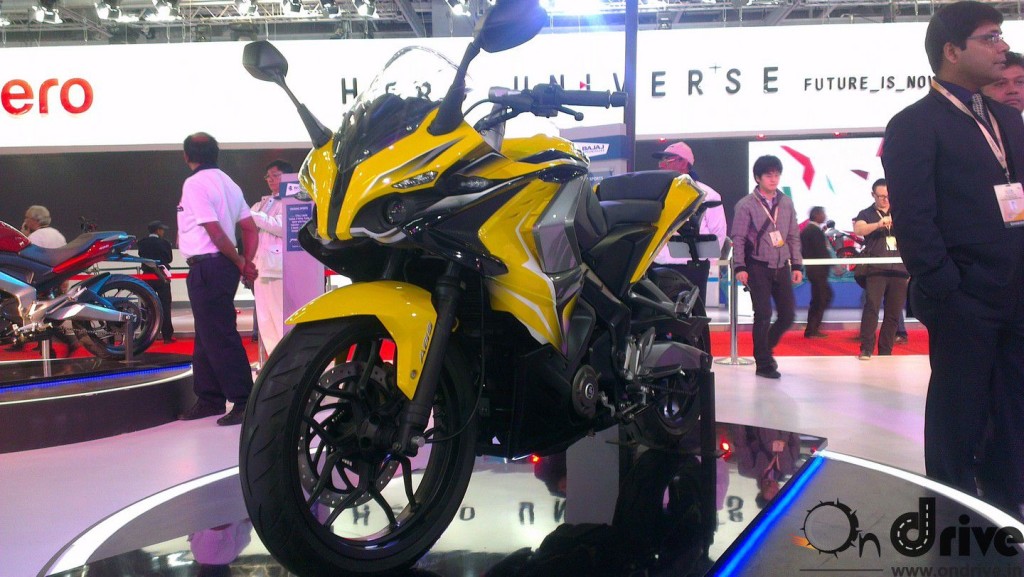 Bajaj Pulsar 400SS