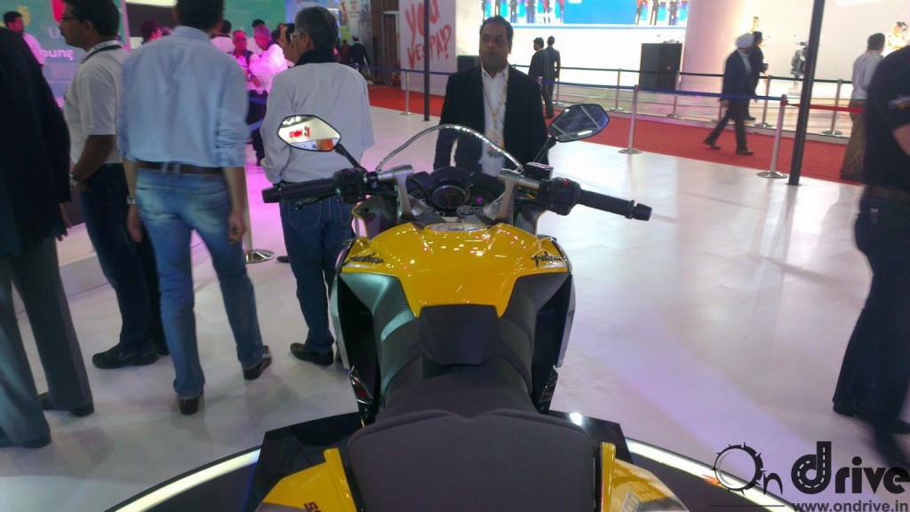 Bajaj Pulsar 400SS