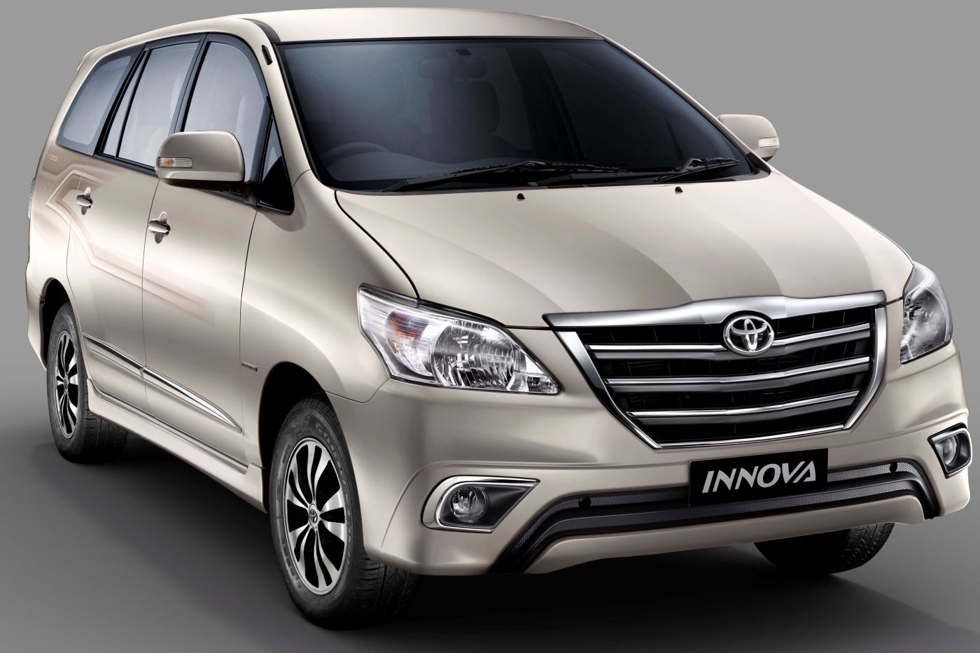 All New Toyota Innova & Fortuner 2015 launched in India